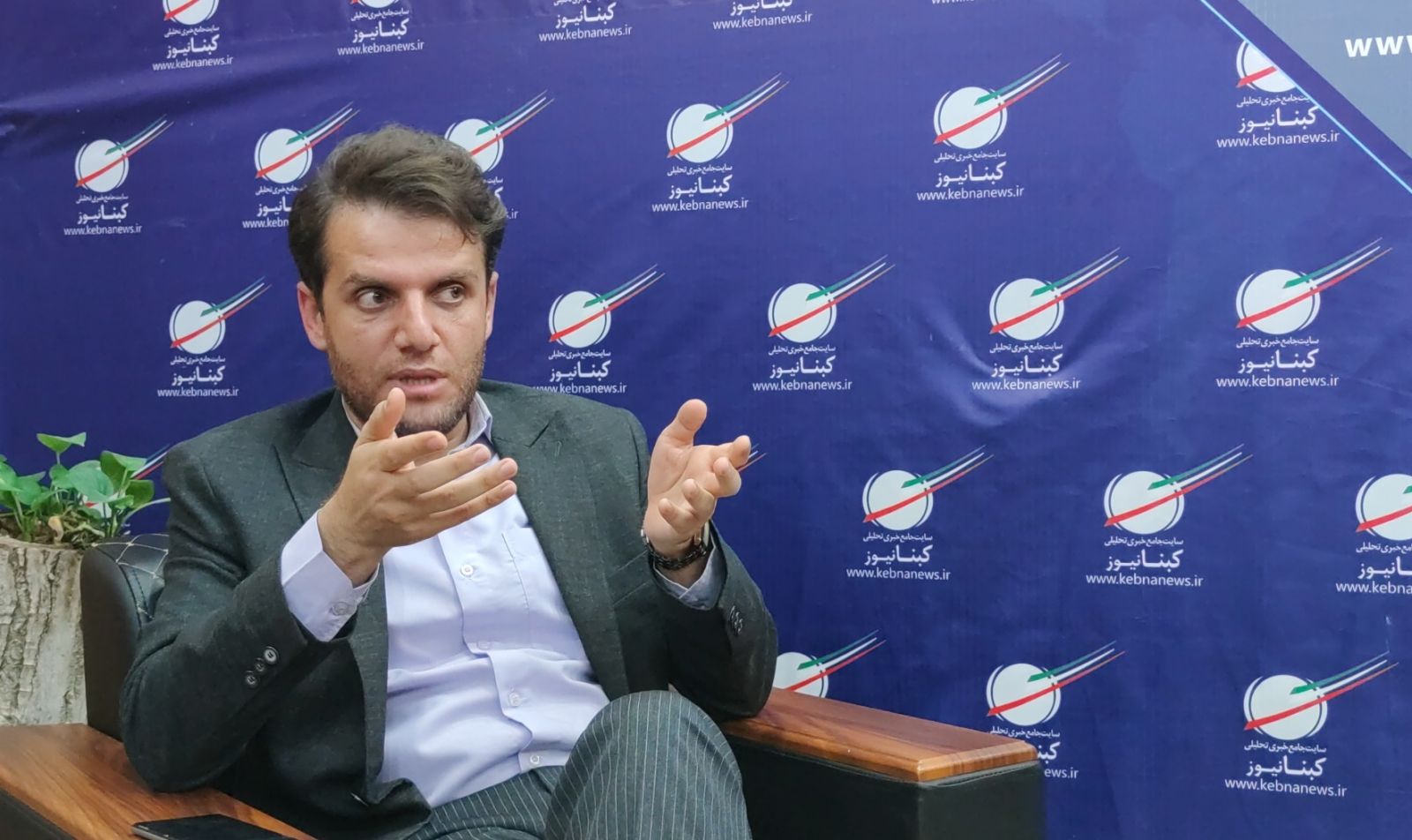 مرادنژاد، مدیرعامل شرکت شهرک‌های صنعتی کهگیلویه و بویراحمد: دوران بزن و در رو تمام شده است / من حتی با برادرم هم تعارف ندارم / در مقابل 25 واحد متخلف، اقدام قضایی خواهیم کرد / 27 واحد غیرفعال را به چرخه تولید برگرداندیم / جلوی واگذاری زیرساخت به صنایع غیرضرور گرفته شد