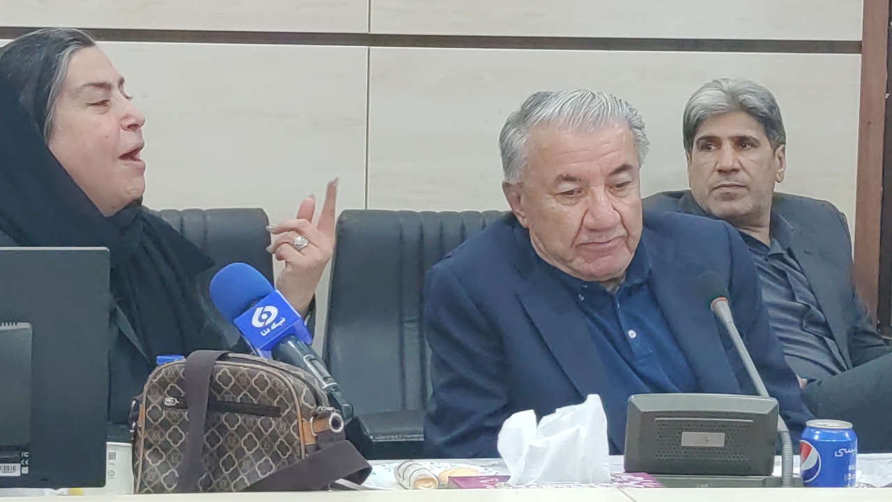 از تلفن کارخانه‌ای که فقط یک‌طرفه کار می‌کند تا قبض برقی که هزینه ترانزیت می‌گیرد بدون اینکه برقی در کار باشد، صنعتگران کهگیلویه و بویراحمد در دیدار با معاون وزیر صمت از هر دری گفتند؛ دری که انگار همیشه رو به تهران بسته مانده است.