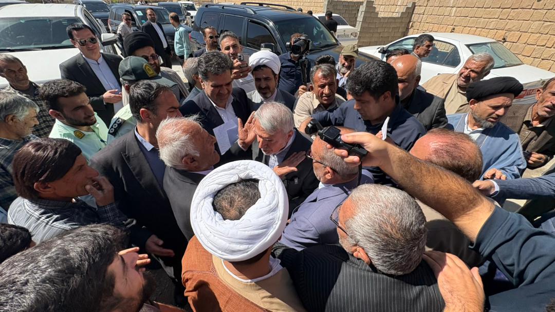 تصاویر | سفر وزیر میراث‌فرهنگی، صنایع‌دستی و گردشگری به سادات امامزاده (ع) / استاندار کهگیلویه و بویراحمد:  ۱۵ میلیارد تومان برای مرمت امامزاده علی اختصاص یافت /افزایش ۱۶ برابری اعتبارات گردشگری کهگیلویه و بویراحمد / پروژه‌هایی برای رفع تنش آبی تعریف و مقدمات اجرای آن فراهم شده است / مجوز قیر راه‌های روستایی صادر شده است