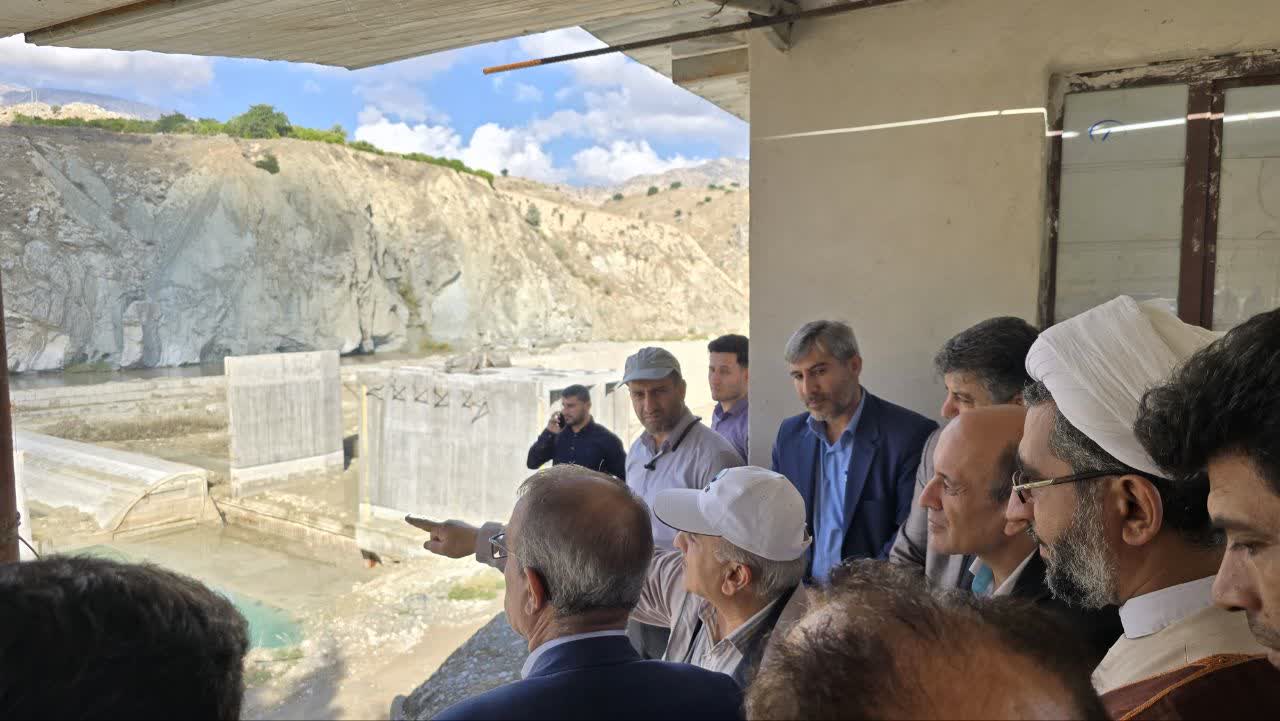 فیلم و تصاویر | بازدید استاندار کهگیلویه و بویراحمد از پروژههای آبرسانی / رحمانی: زمان بهرهبرداری فاز اول را اعلام کنید، امام جمعه سوق: اینکار را نکنید، خیلی فاز اول، فاز اول شنیدیم / پاسخ سرسری شاهینی به شهامت و تذکر استاندار کهگیلویه و بویراحمد
