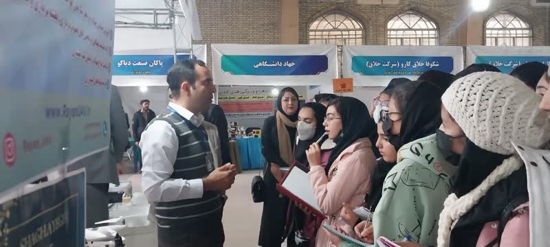 استاندار کی به من فناور وقت می دهد؟ /  می گویند فناوران مشکلات خود را تشریح کنند ولی 30 ثانیه حرف بزنید، ذیق وقت داریم!